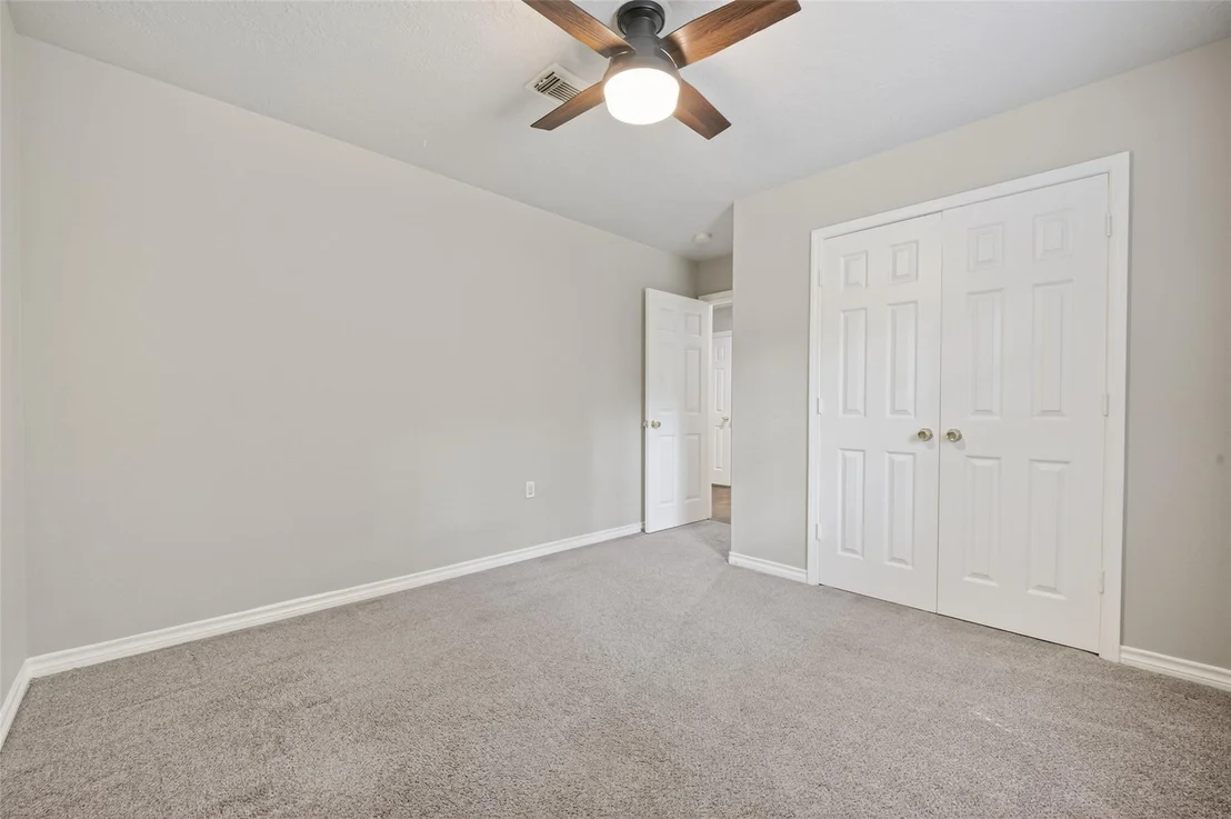 Photo of 1007 W Cedar River Road