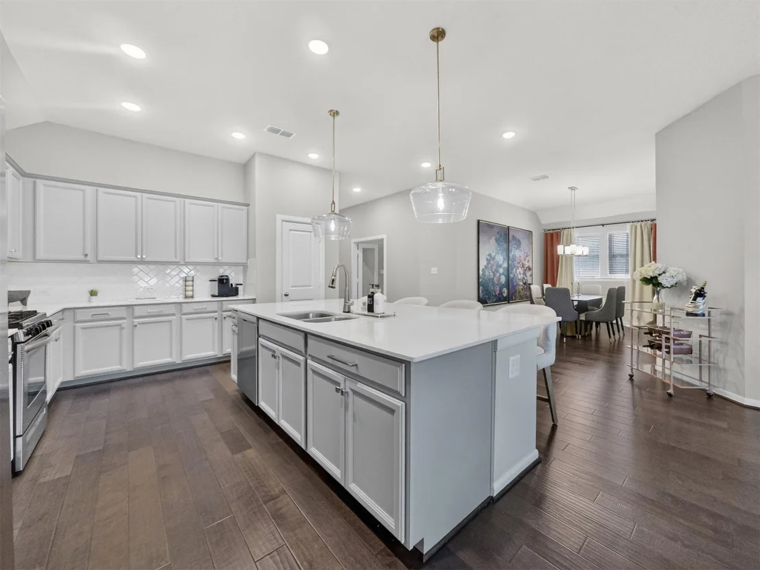 Photo of 4926 Morrison Drive