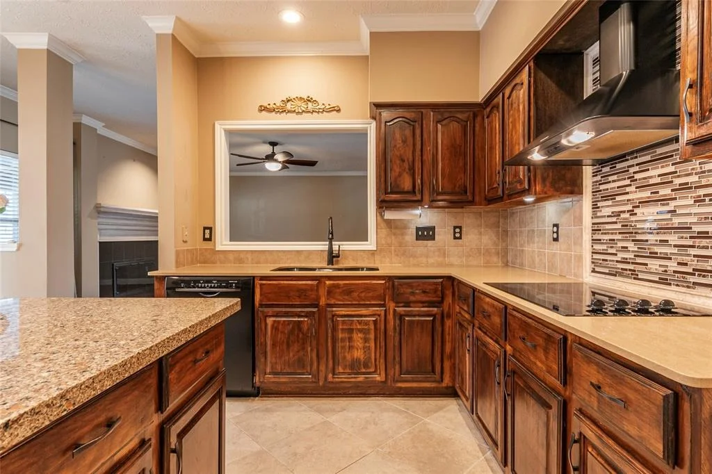 Photo of 15931 Manor Square Drive