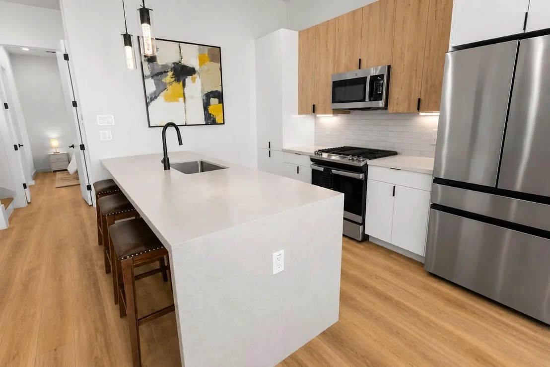 Photo of Unit B at 6742 Peerless Street