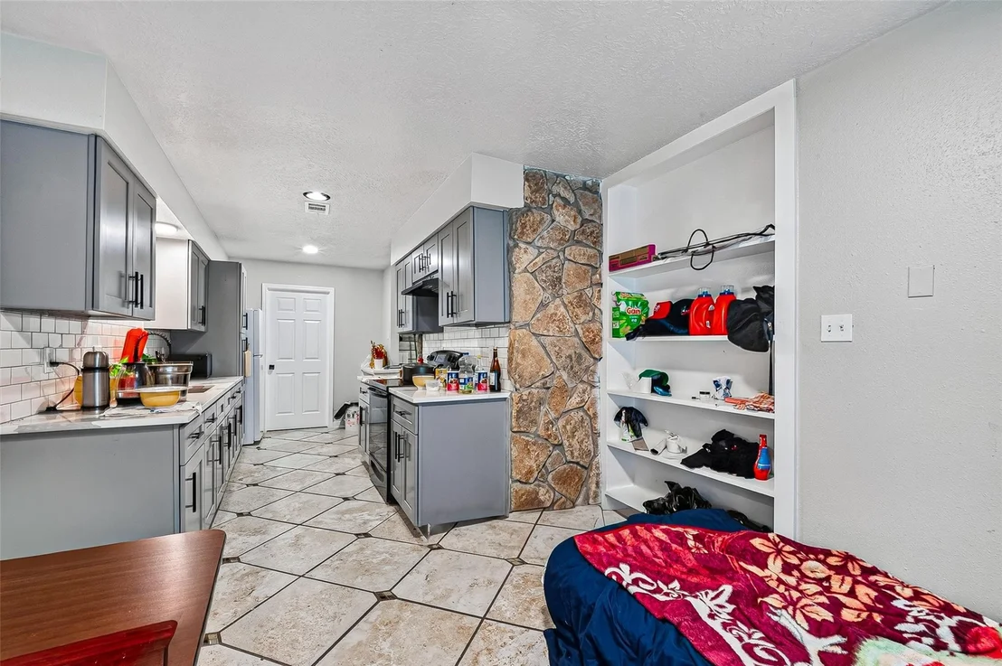 Photo of 1446 Castle Glen Drive
