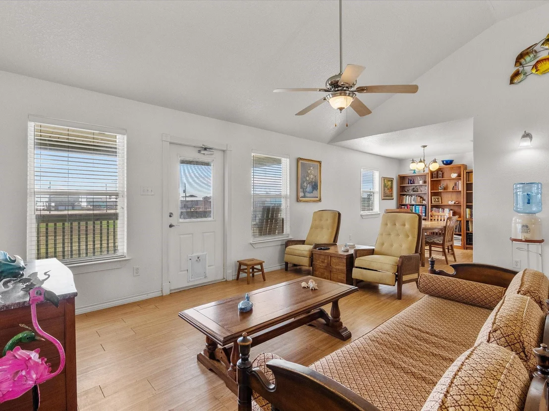 Photo of 1206 Middle Drive W