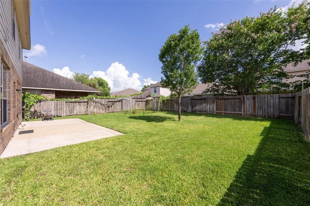 Photo of 24930 Lakecrest Manor Drive