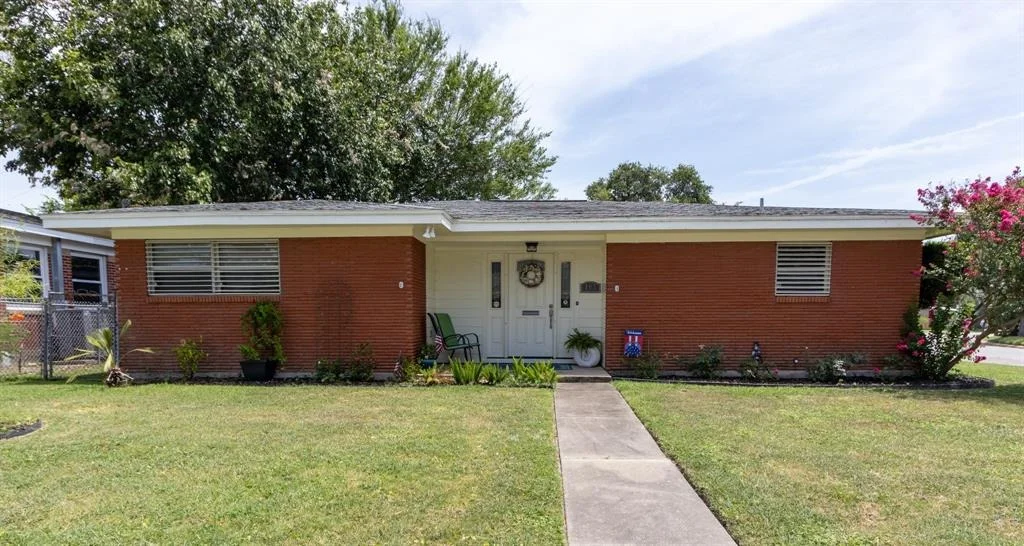 Photo of 107 Avalon Way