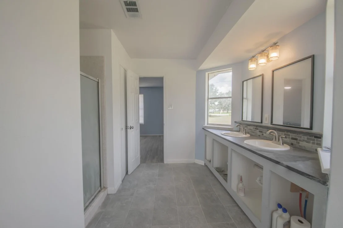 Photo of 2127 County Road 163