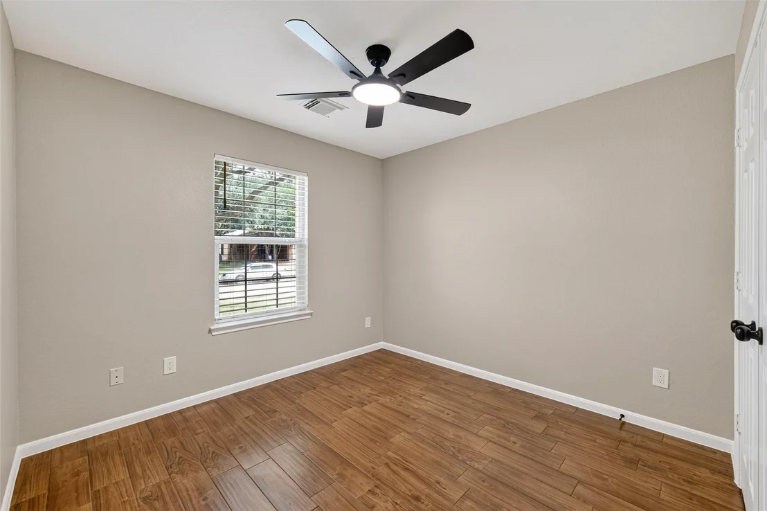 Photo of 21823 Haven Cove Lane