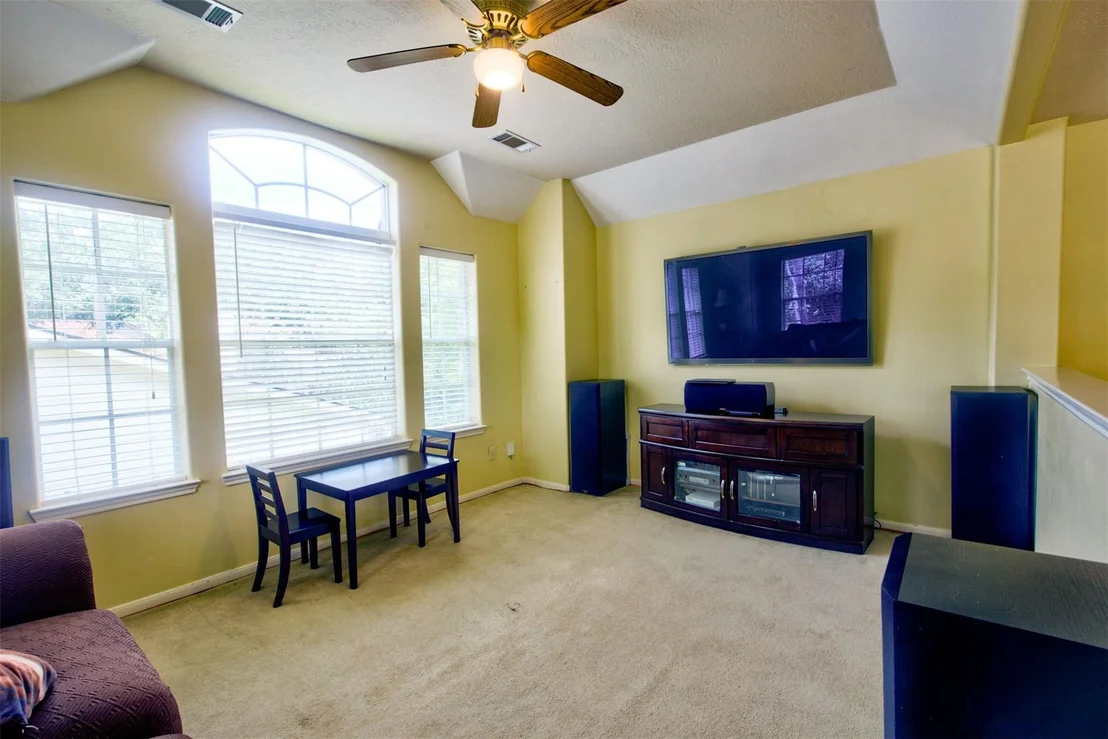 Photo of 12306 Millvan Drive