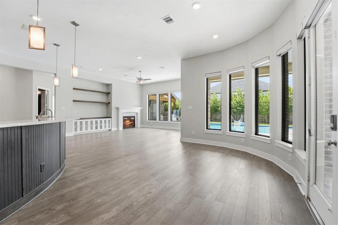 Photo of 4715 Lake Crest Drive