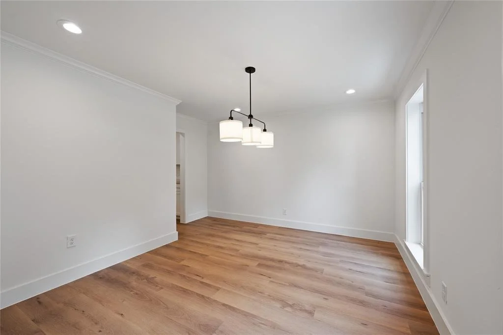 Photo of 8306 Vintage Wood Circle