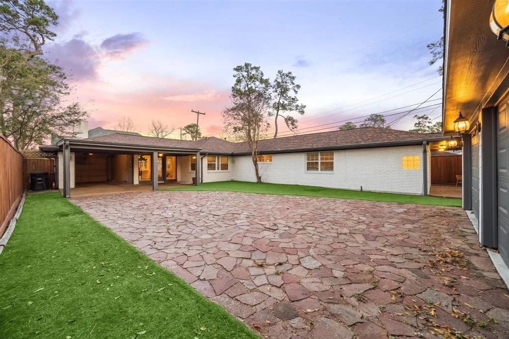 Photo of 411 Azaleadell Drive
