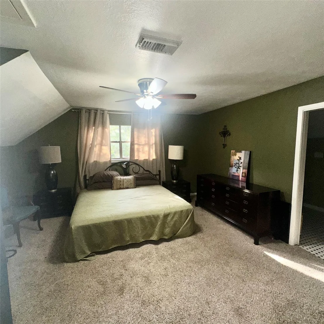 Photo of 14750 Exxon Road