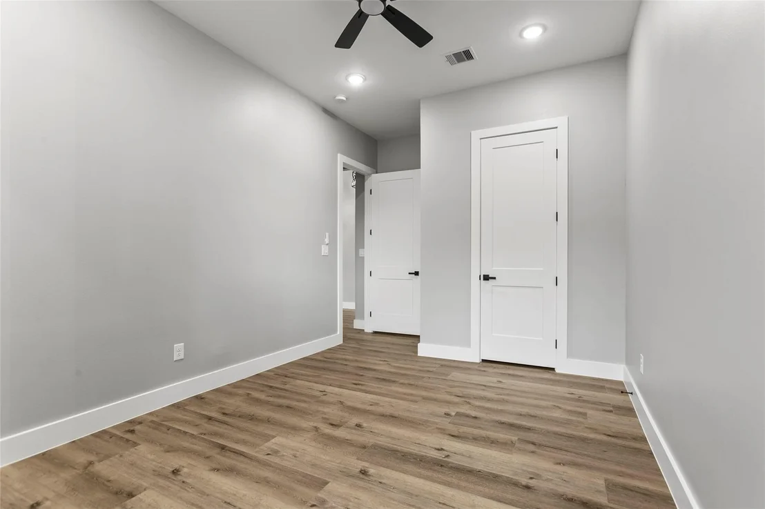 Photo of 210 Hogan Ln