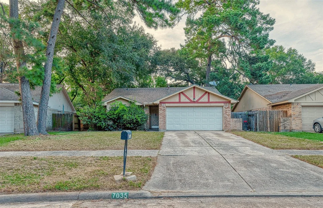 Photo of 7035 Foxfield Lane