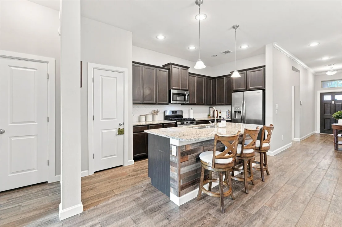Photo of 129 Saddle Drive