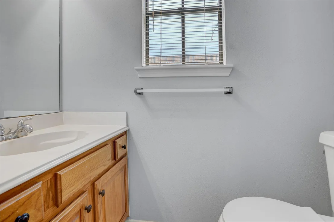 Photo of 307 E Sutton Square