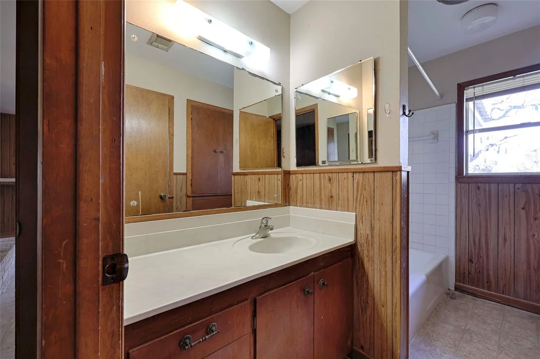 Photo of 1168 County Road 450