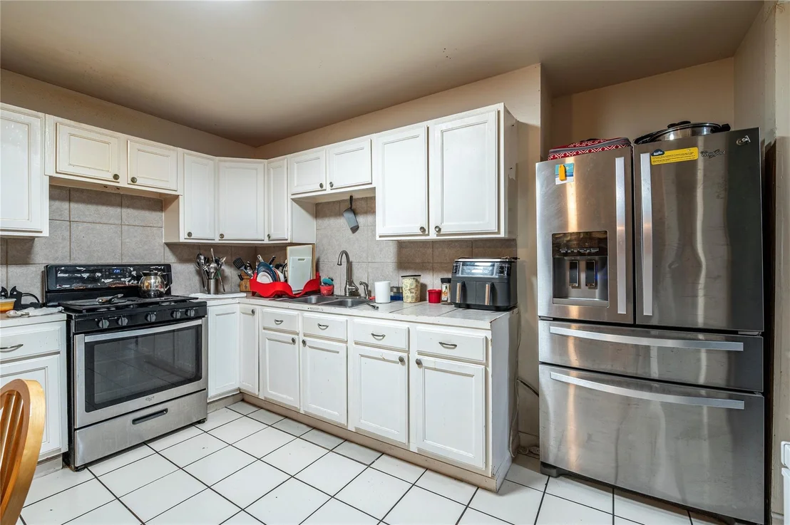 Photo of 4937 Bataan Road
