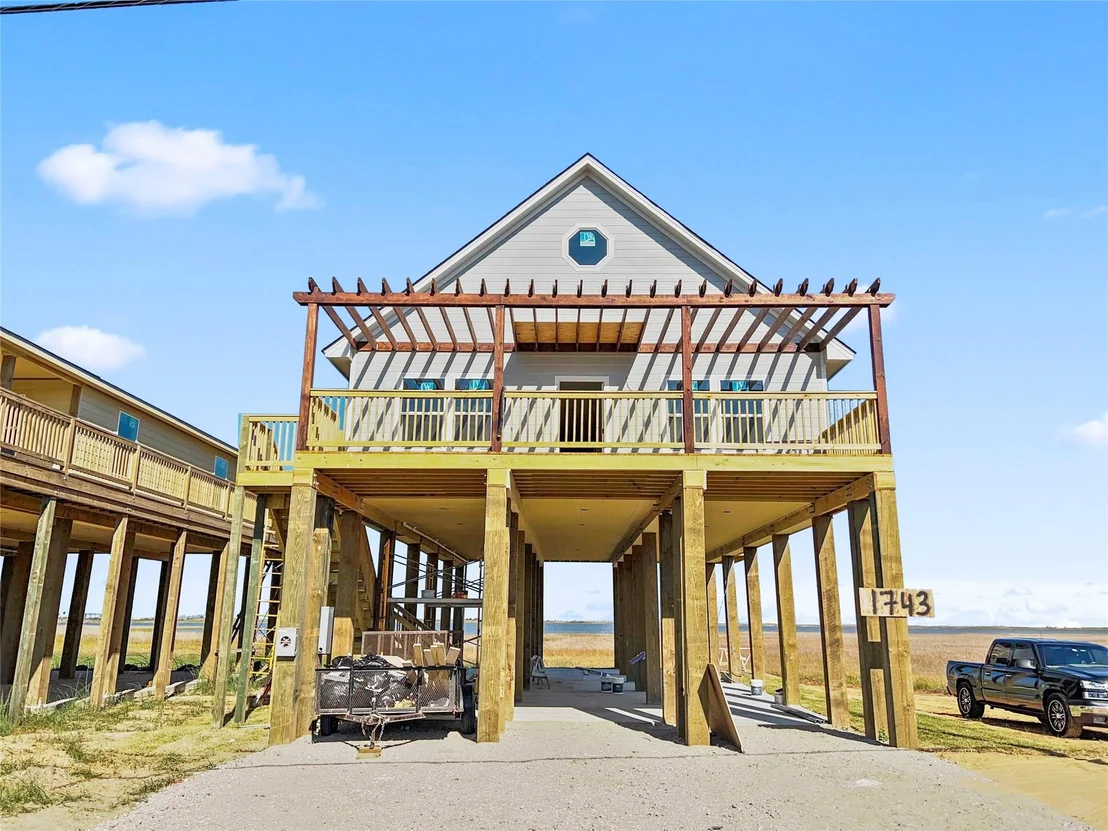 Photo of 1743 Bluewater Highway