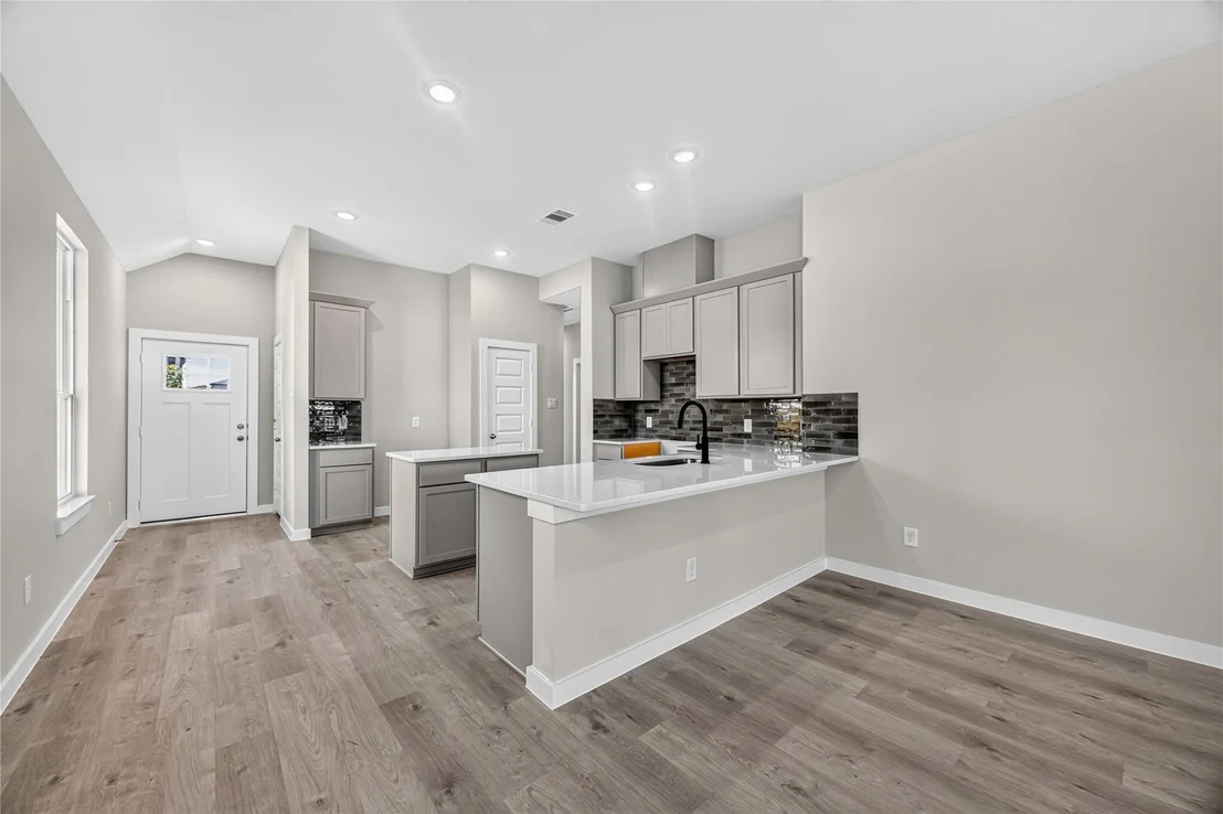 Photo of 16836 Needlepoint Drive