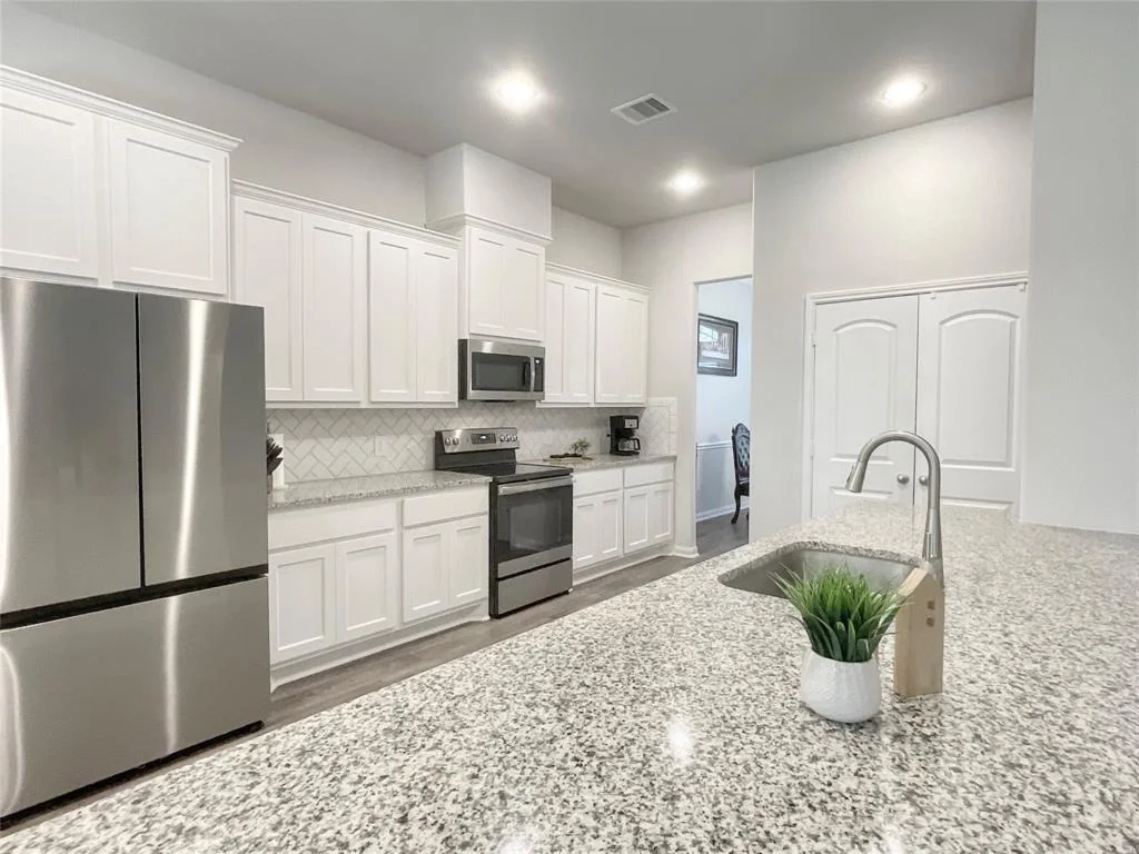 Photo of 16166 Hidalgo Street