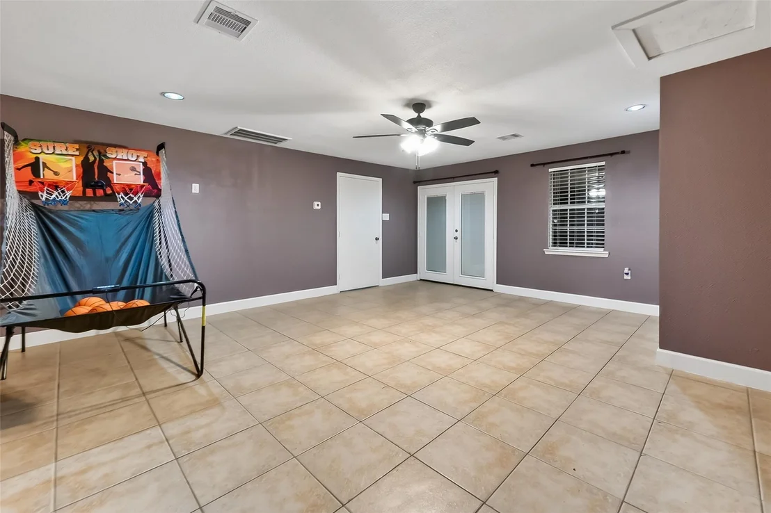 Photo of 1011 Chateau Woods Parkway Drive