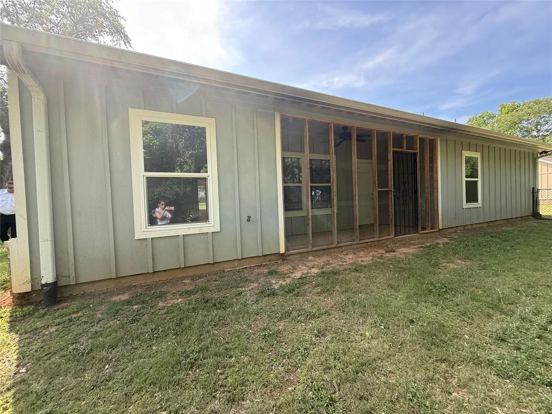 Photo of 106 Elm Street