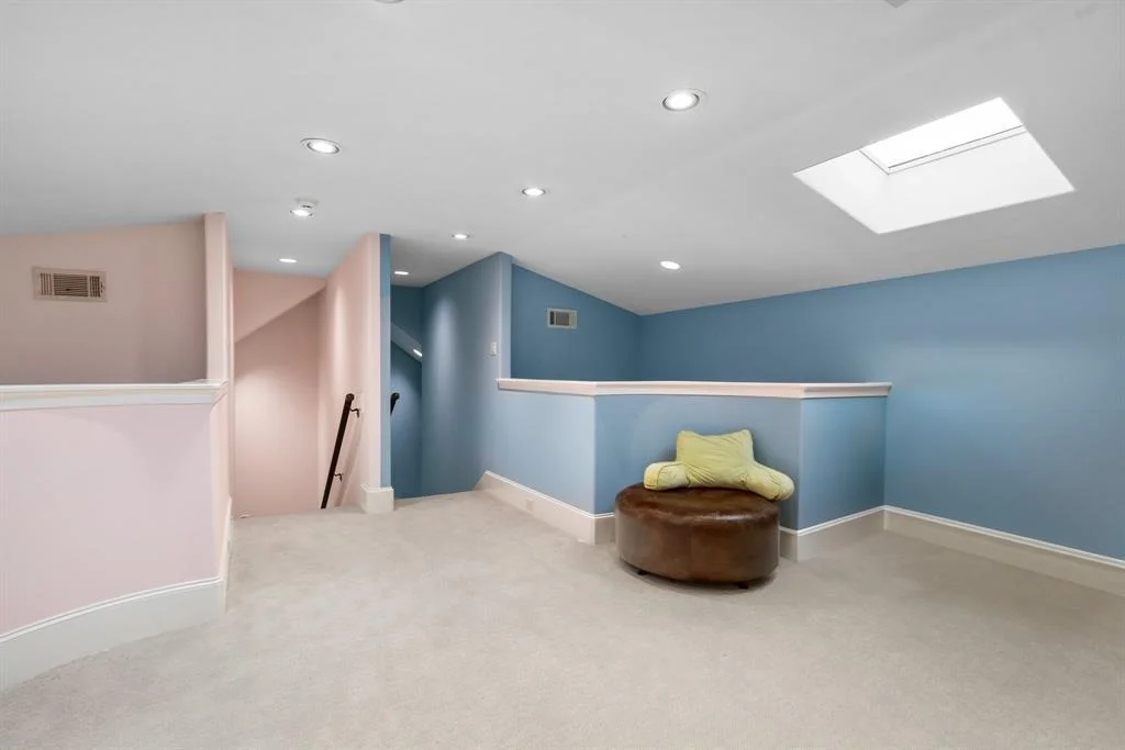 Photo of 50 Silver Iris Way