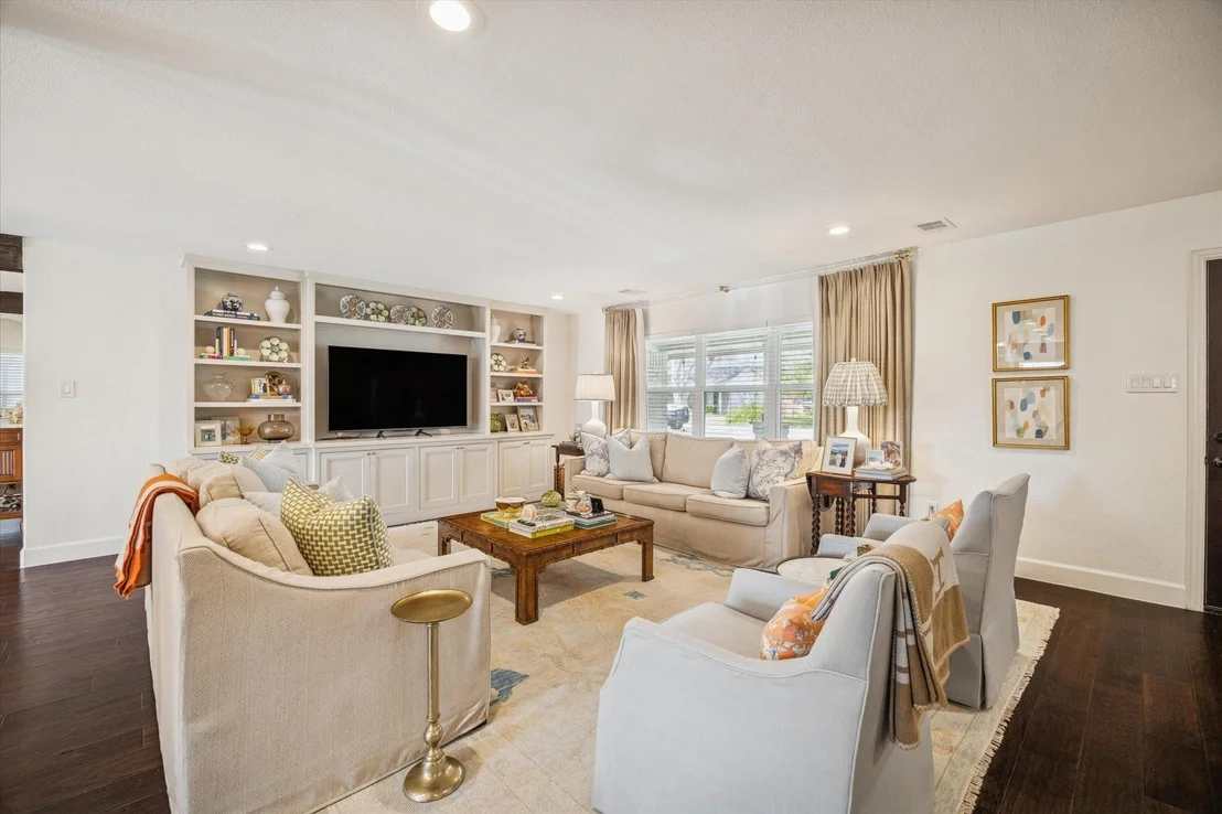 Photo of 9829 Pine Lake Drive