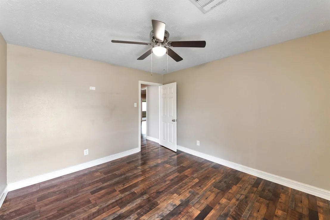 Photo of 4302 Marchant Road