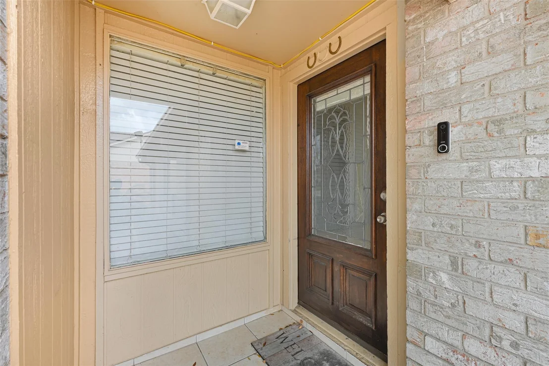 Photo of 20011 Lions Gate Drive
