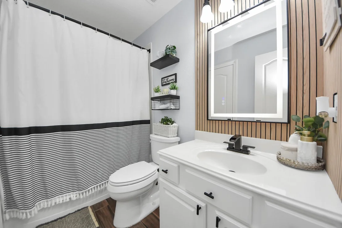 Photo of 6115 Pine Lakes Drive