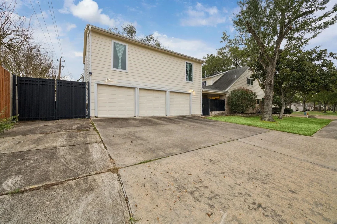 Photo of 11930 Westmere Drive