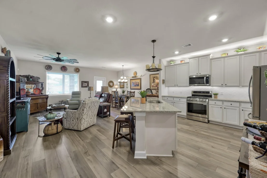 Photo of 6115 White Spruce Drive