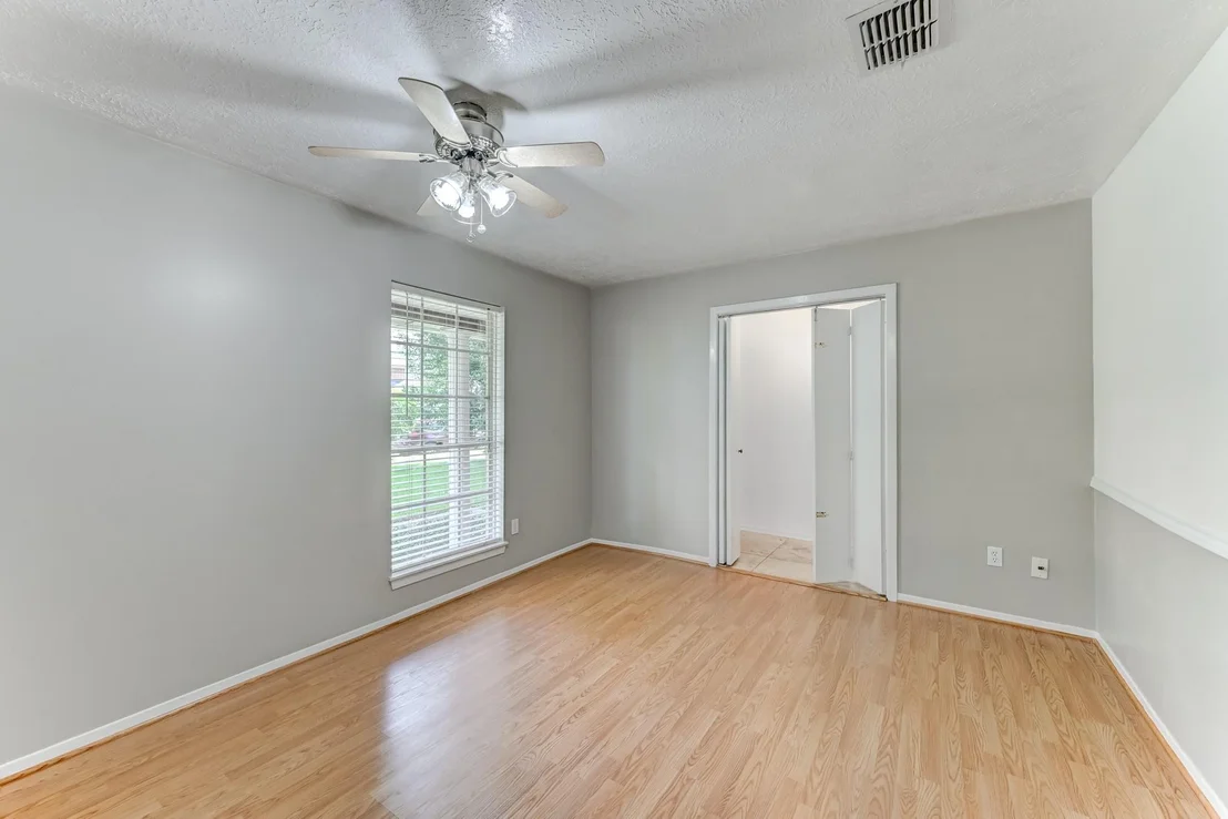 Photo of 12211 Plumpoint Drive