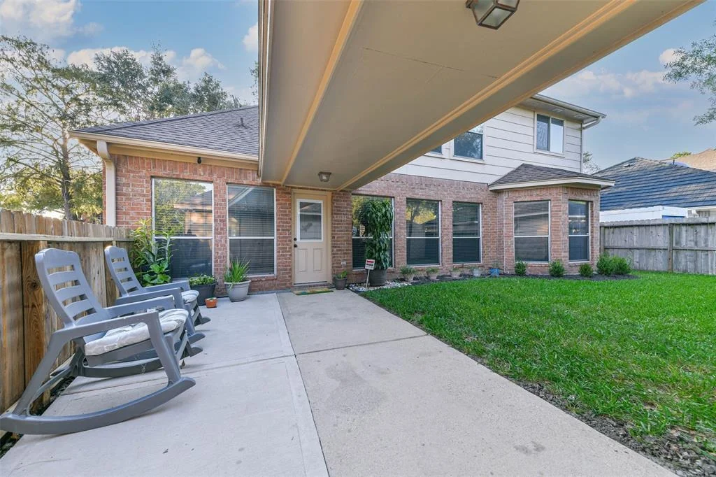 Photo of 4102 Lakepointe Forest Drive