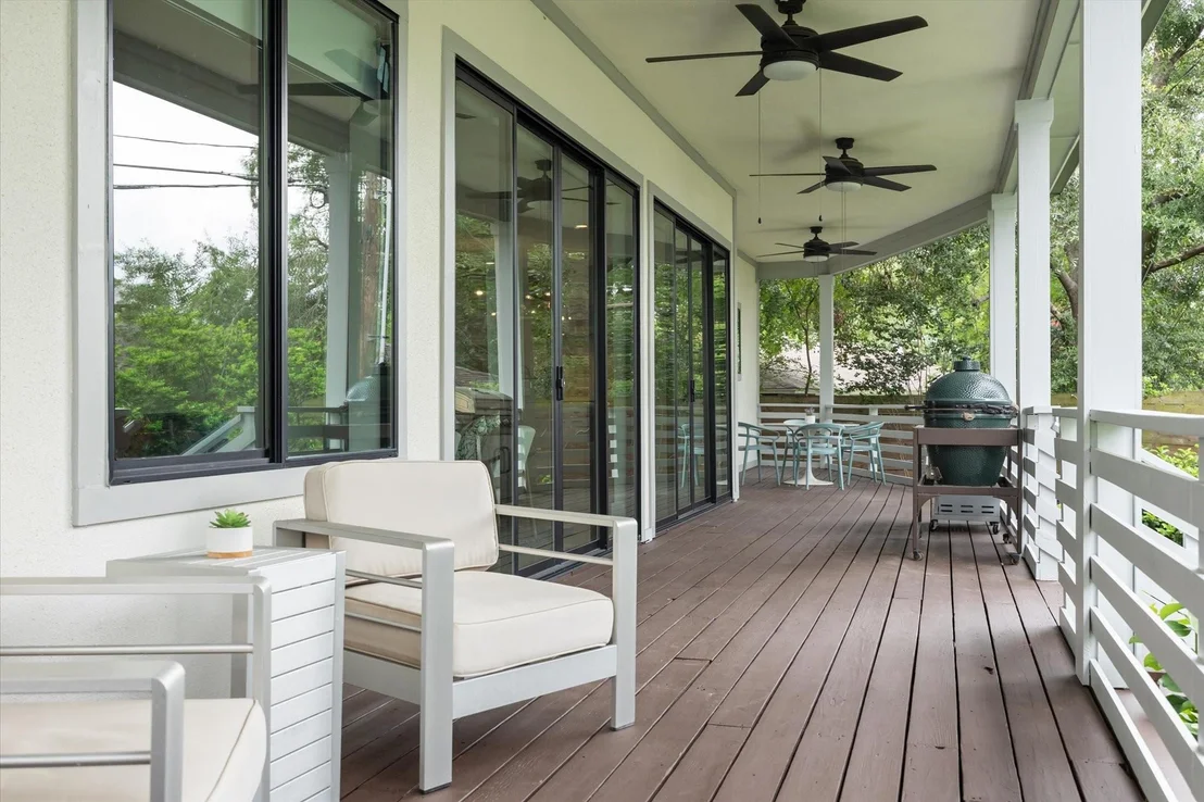 Photo of 1010 Waltway Drive