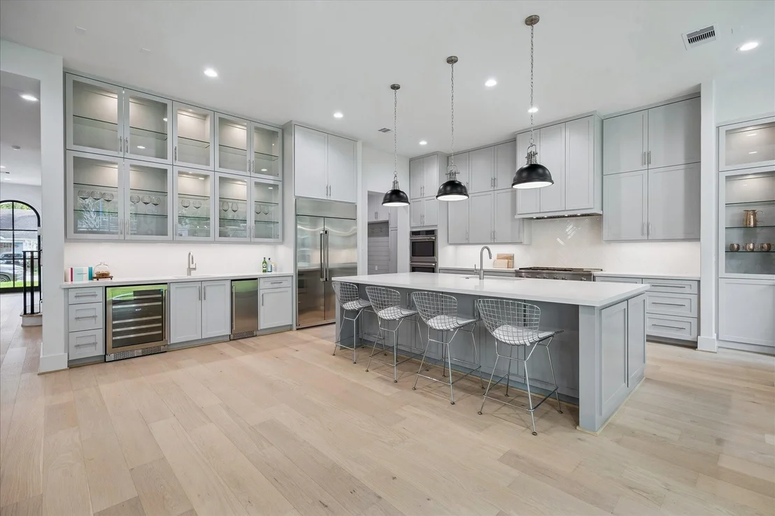 Photo of 1118 Jackson Boulevard