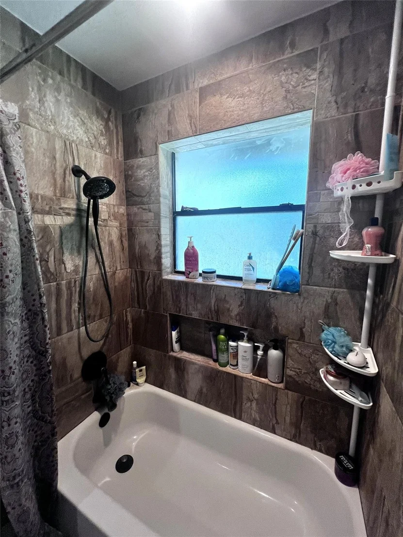 Photo of 4335 Harvey Road