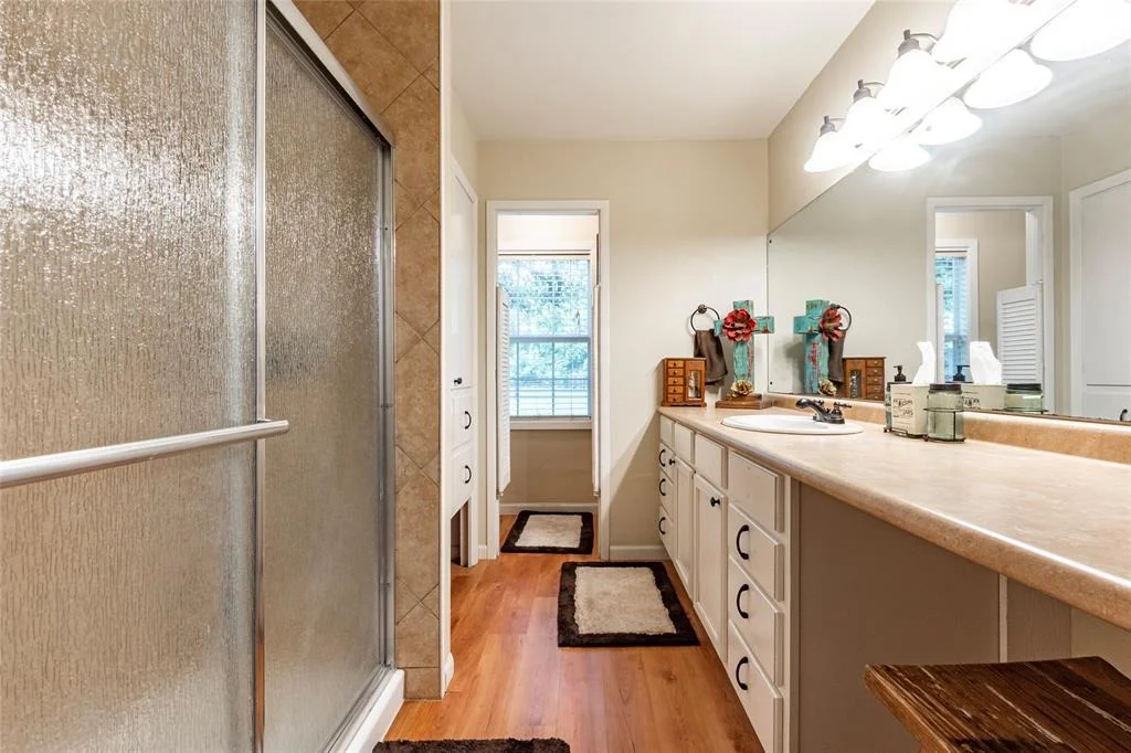 Photo of 830 Lily Lane