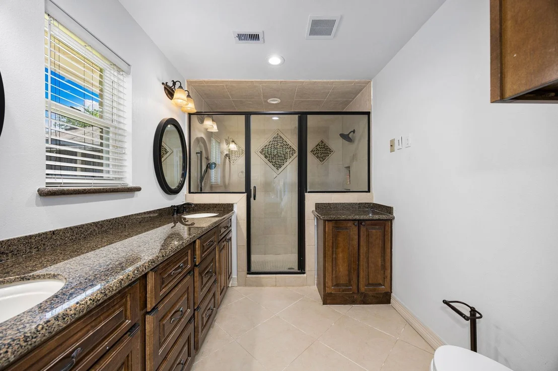 Photo of 823 Pinesap Drive