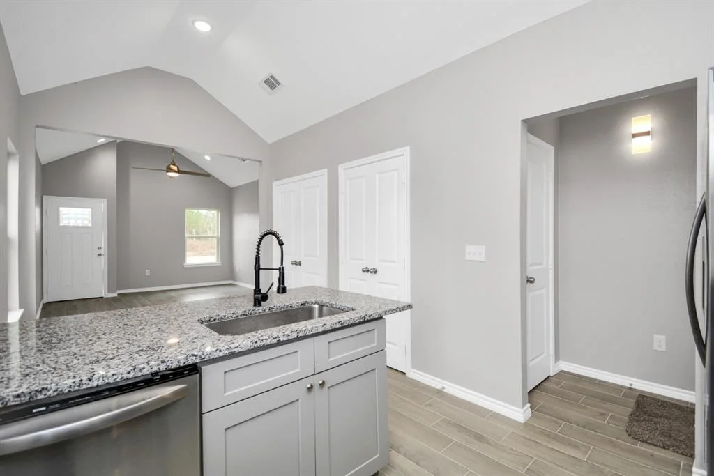Photo of 364 Road 5704
