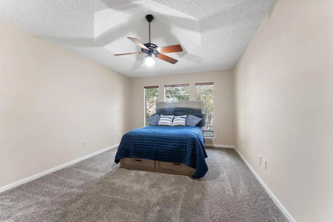 Photo of 5718 Glenmere Lane
