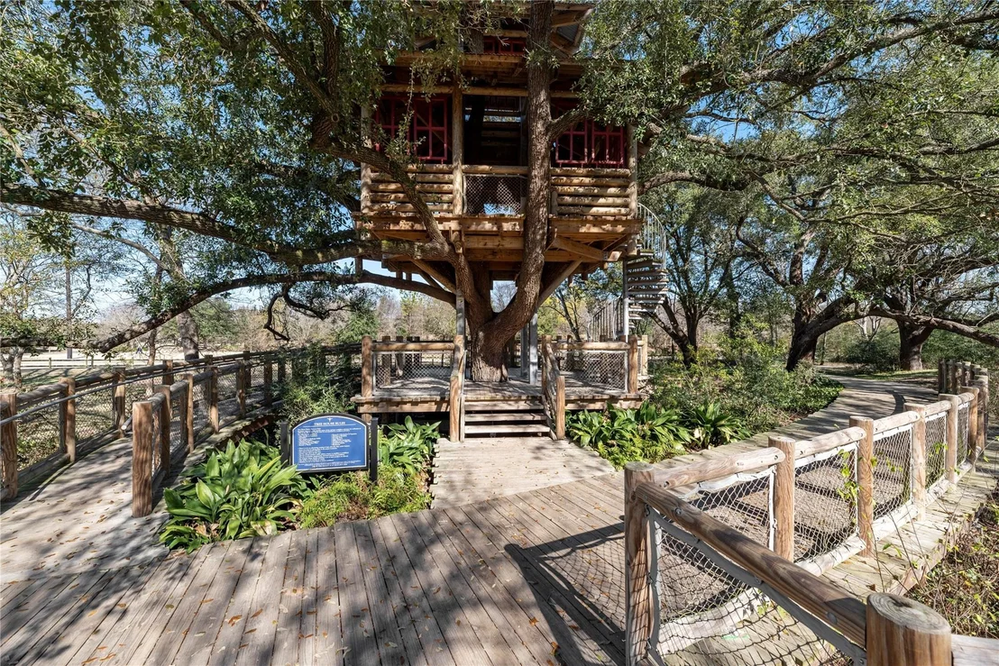 Photo of 18402 Mesquite Flats Trail