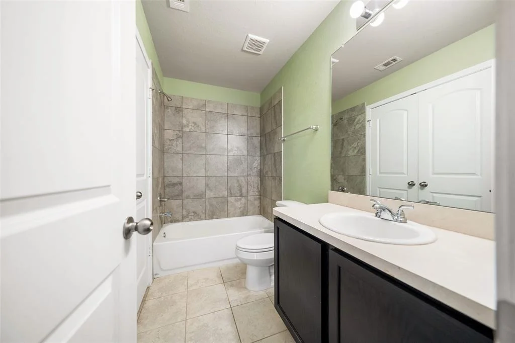 Photo of 15229 Travis Lane