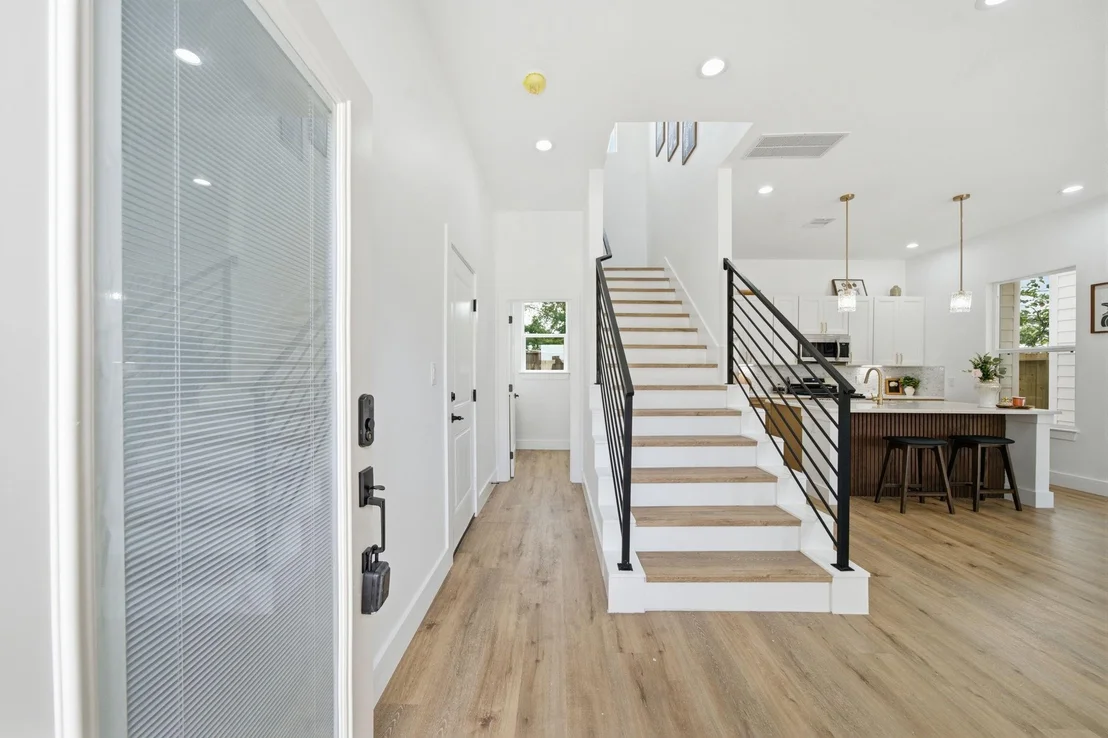 Photo of 8910 Knoll Leaf Drive