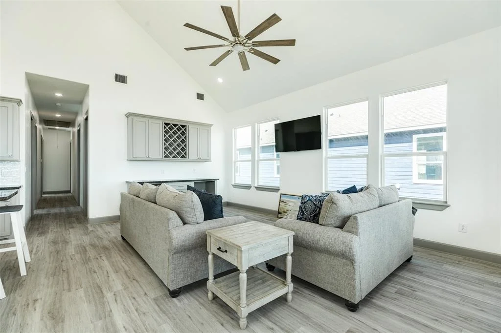 Photo of 4831 Bluewater Drive