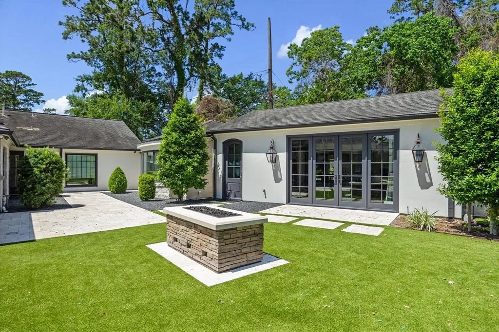 Photo of 225 Millbrook Street