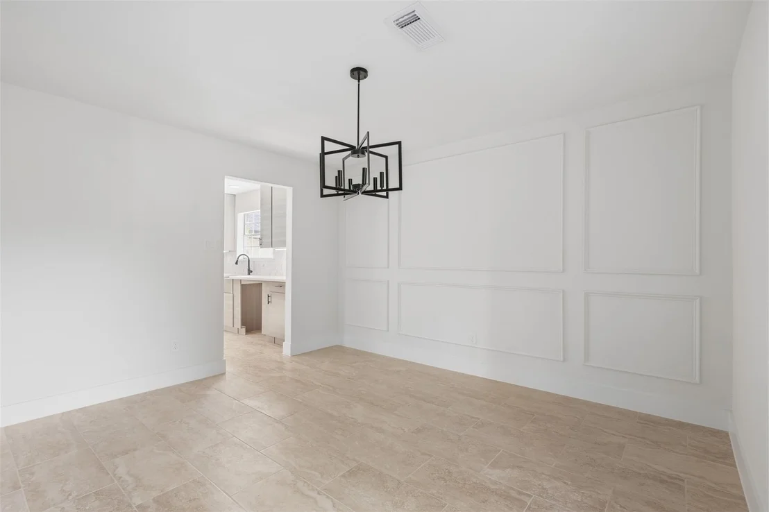 Photo of 8119 Pine Green Lane