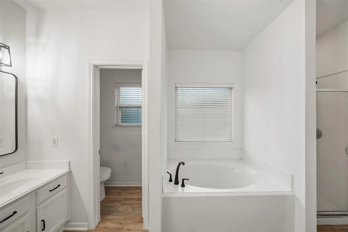 Photo of 118 Pin Oak Lane