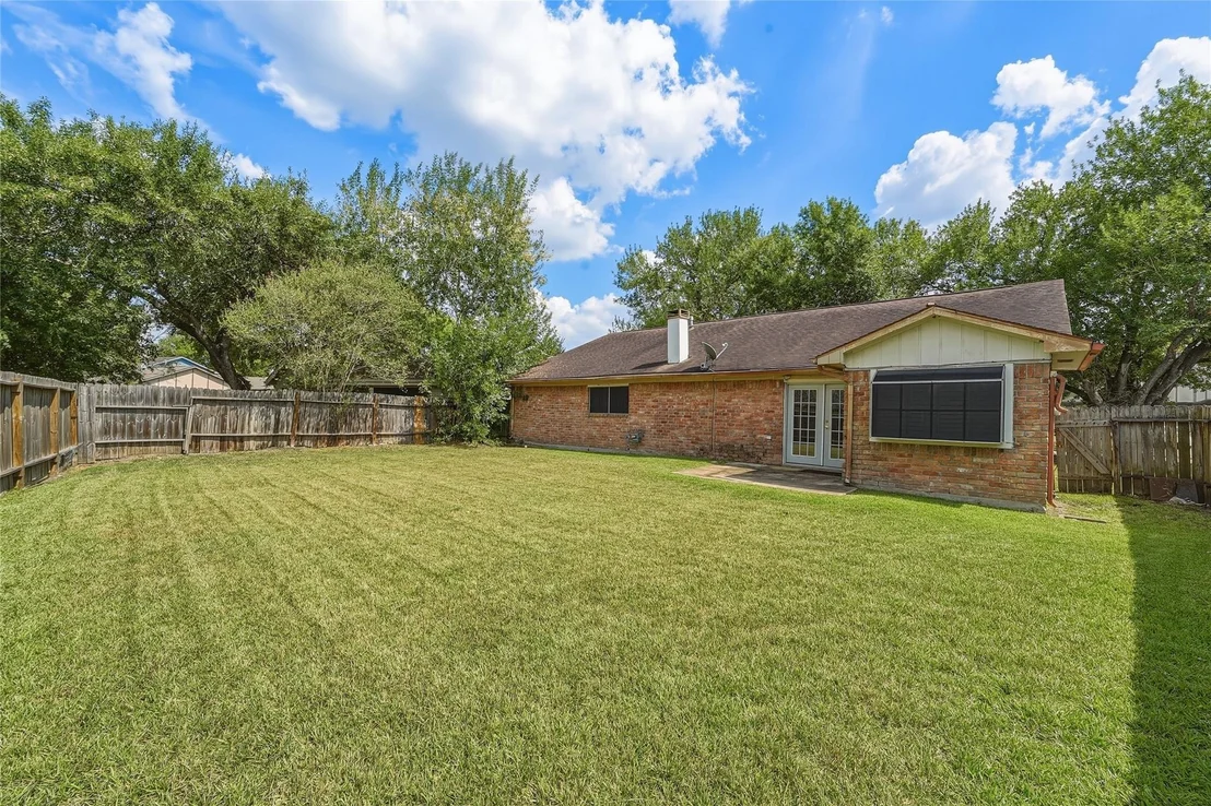 Photo of 3726 Royal Manor Drive